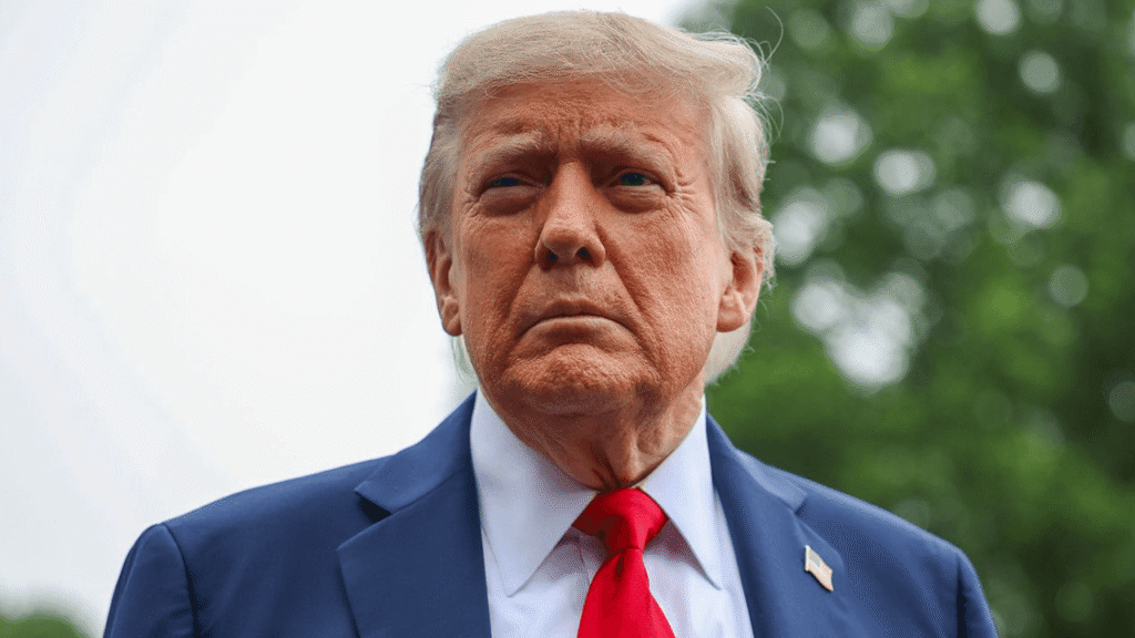 Trump Drafts Letter to Fire Fed Chair Powell, Polls GOP Support: NYT