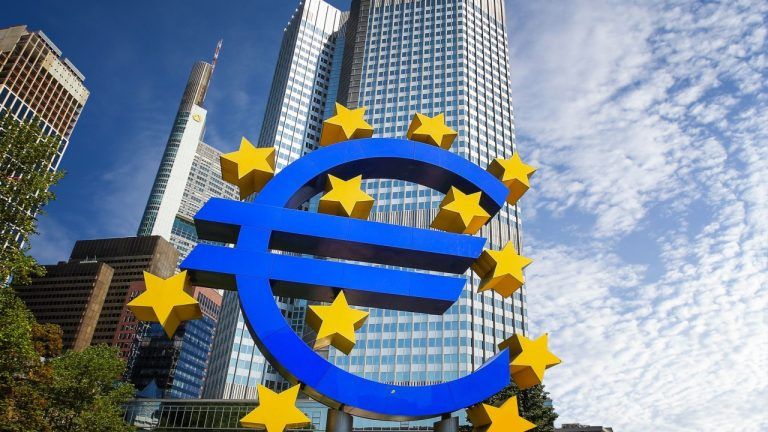 ECB President Christine Lagarde Warns Stablecoin Adoption Might Lead to 'Privatization of Money'