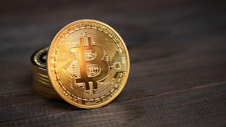 ETF Recap: Bitcoin and Ether ETFs Extend Inflow Streaks With $988 Million Weekly Haul