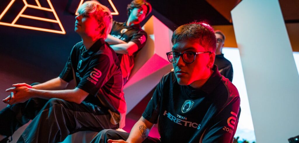 EWC Valorant 2025: Technical difficulties plague stream as Semi-Finals set