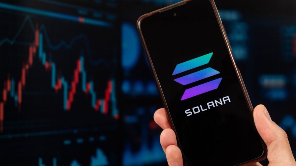Solana Mobile Launches Seeker Smartphone, Fulfilling 150,000 Pre-Orders
