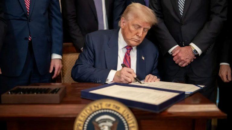 Bitcoin Jumps As Trump Prepares to Sign New Executive Order Allowing Crypto in 401(k)s