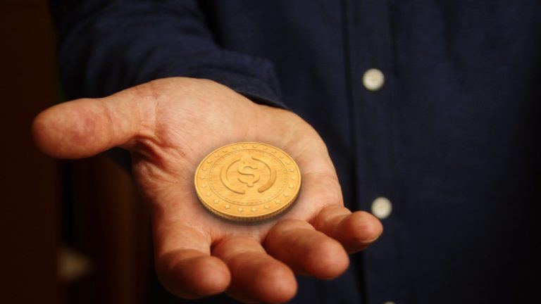 China Eyes Yuan-Backed Stablecoins to Challenge Dollar Dominance