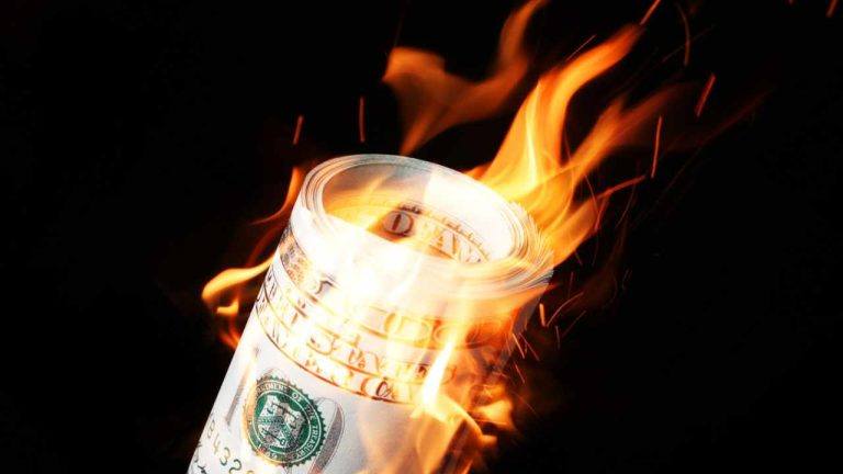 Peter Schiff Warns of Looming US Dollar Collapse With BRICS Poised to Rise