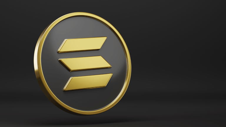 Solana Leads Altcoin Rally as Crypto Market Cap Reaches Record High