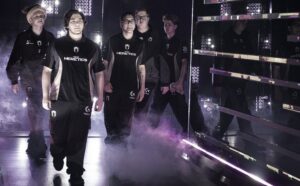 Heretics at VCT EMEA walking out onto stage