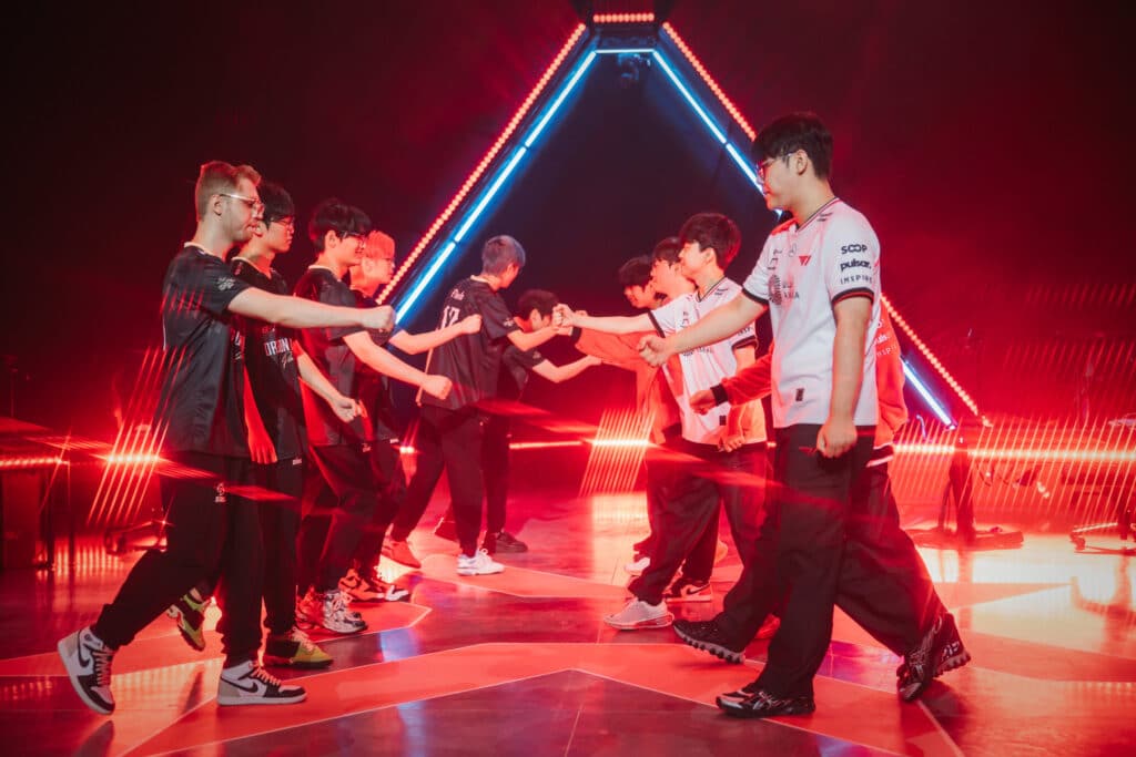 Dragon Ranger Gaming versus T1 at VALORANT Champions 2025