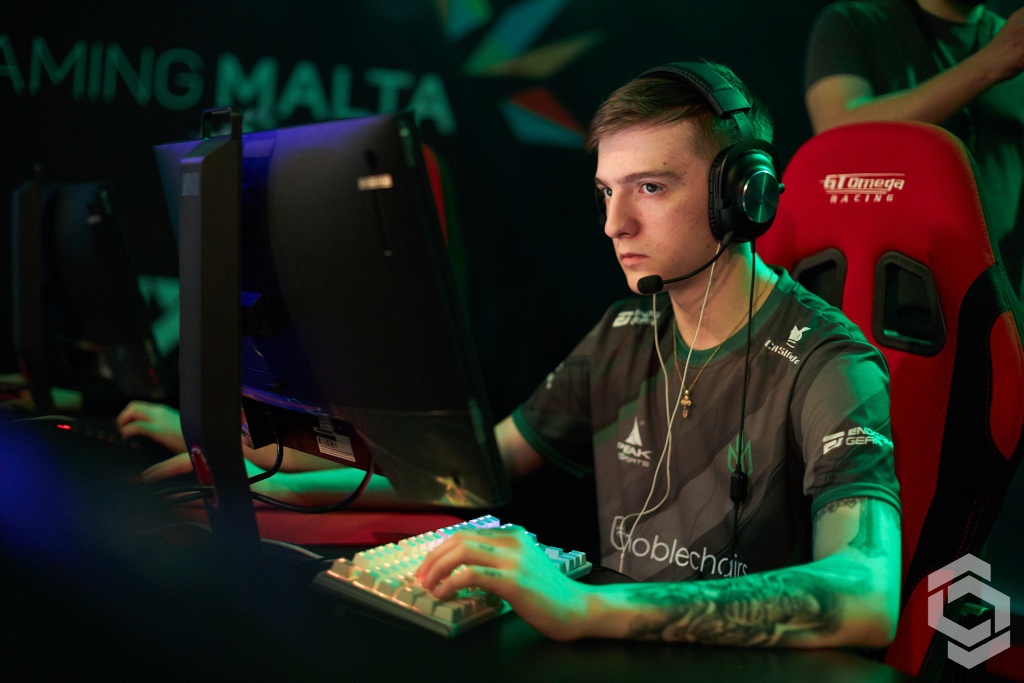 lauNX at CCT Malta Finals LAN