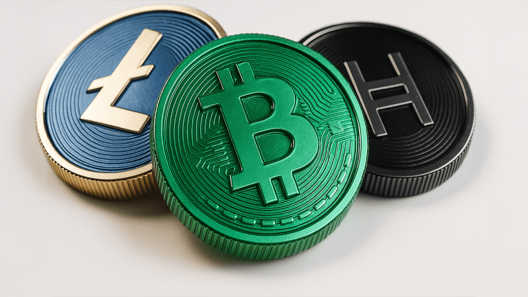 Trio Filing Day: Grayscale Advances BCH, LTC, HBAR Toward Exchange Listings