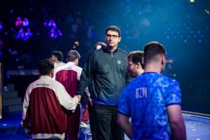 Saksa on stage at The International 2025 in TEam Tundra jacket.