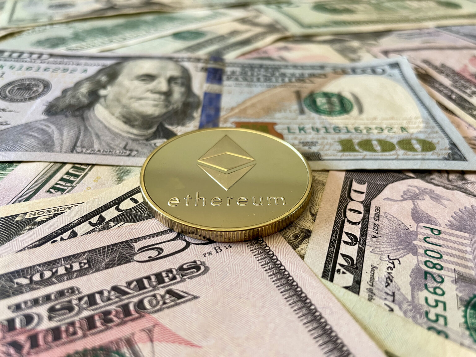 Is The Ethereum Bull Cycle Over? Analyst Identifies Potential ‘Double Top’ Pattern